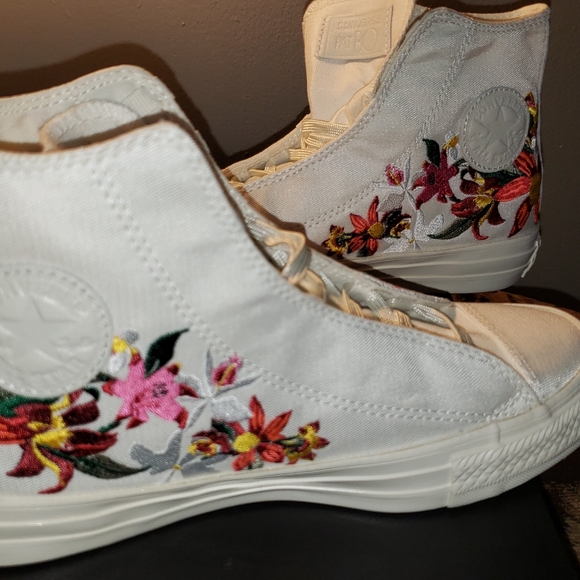 Never Used - Converse Collaboration High Top - Picture 7 of 7